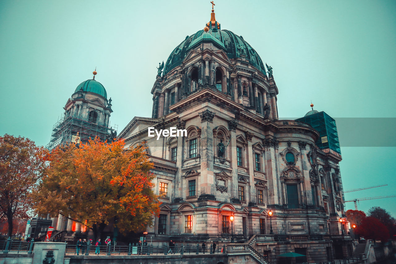 Berliner dom in the evening