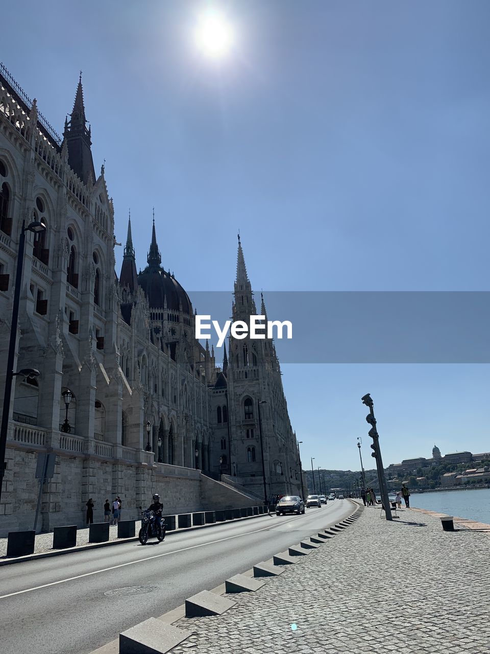 VIEW OF BUILDINGS AGAINST SKY