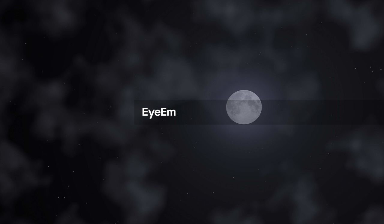 The moom in a beautiful night 