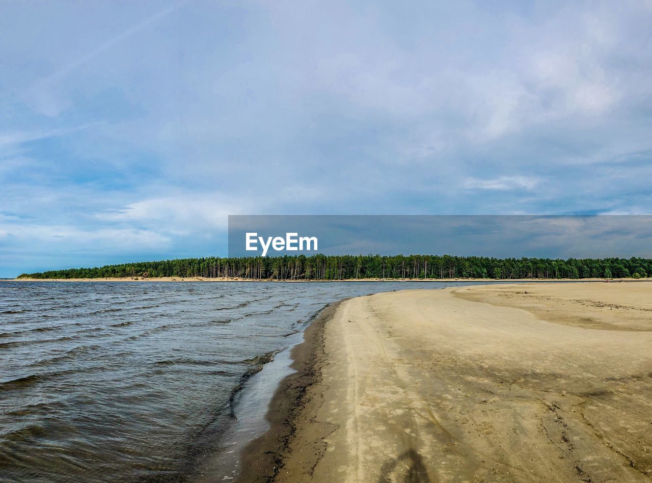 PANORAMIC VIEW OF SEA AGAINST SKY