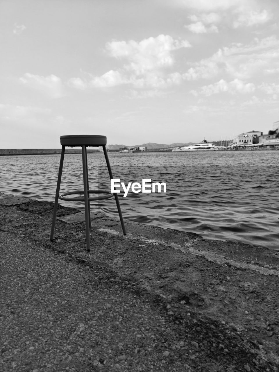 sky, water, beach, shore, sea, black and white, land, cloud, horizon, nature, coast, monochrome photography, sand, white, day, monochrome, no people, ocean, tranquility, scenics - nature, tranquil scene, beauty in nature, ladder, outdoors, architecture, lifeguard, absence, horizon over water, black, body of water, built structure, lifeguard hut