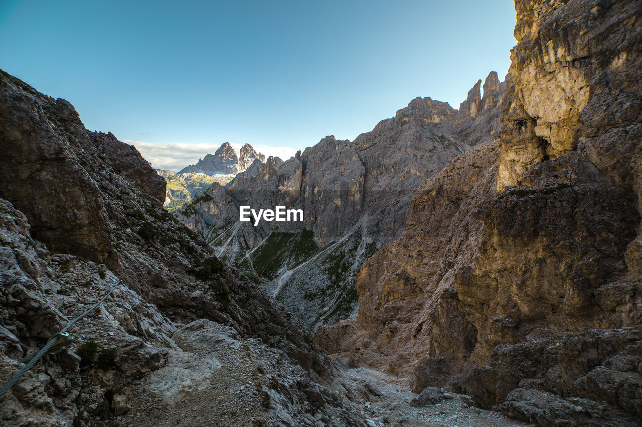 Cadini di misurina and alpine mountain path bonacossa, trentino, italy