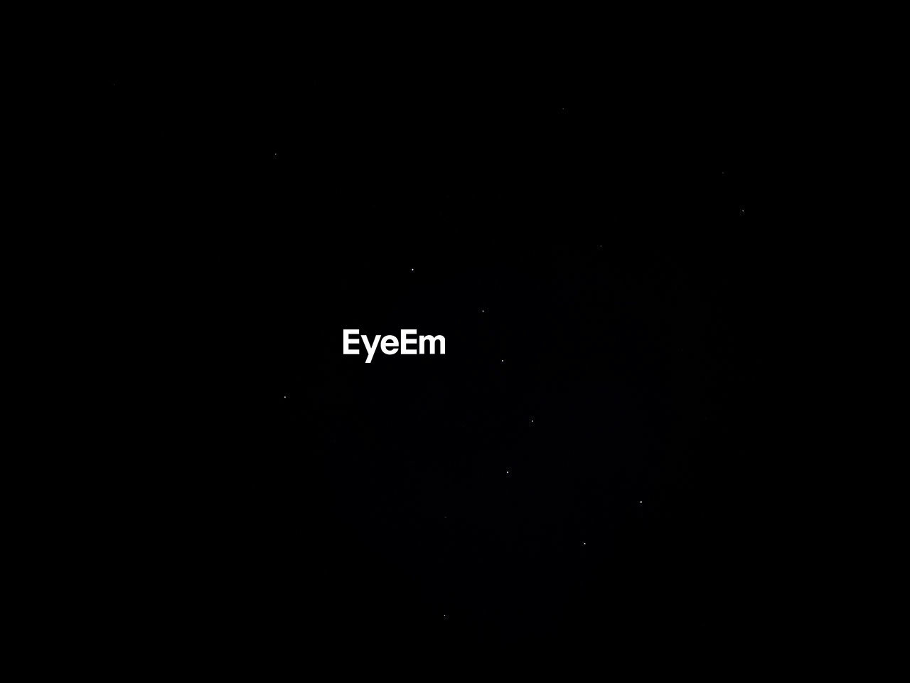FULL FRAME SHOT OF MOON IN SKY AT NIGHT