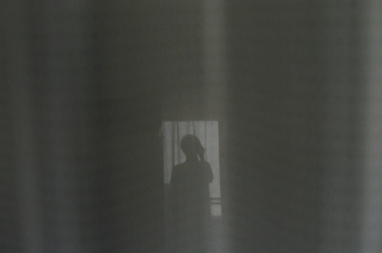 CLOSE UP VIEW OF CURTAIN