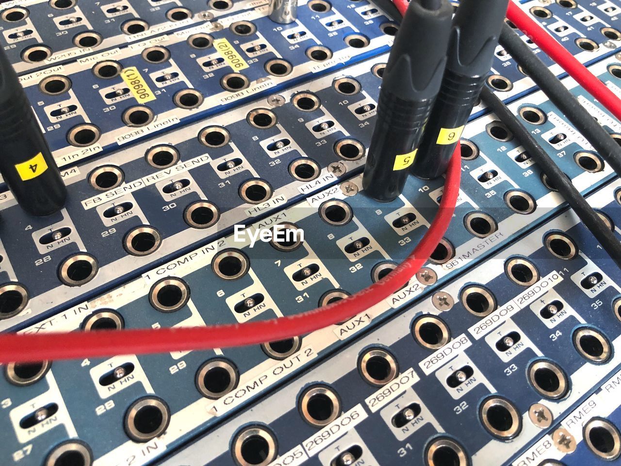 HIGH ANGLE VIEW OF KEYBOARD