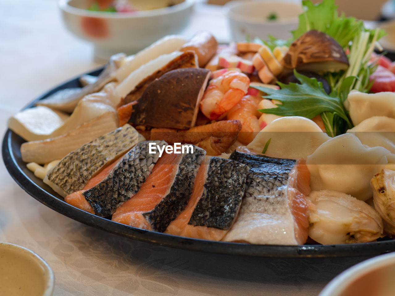 HIGH ANGLE VIEW OF MEAL SERVED IN PLATE