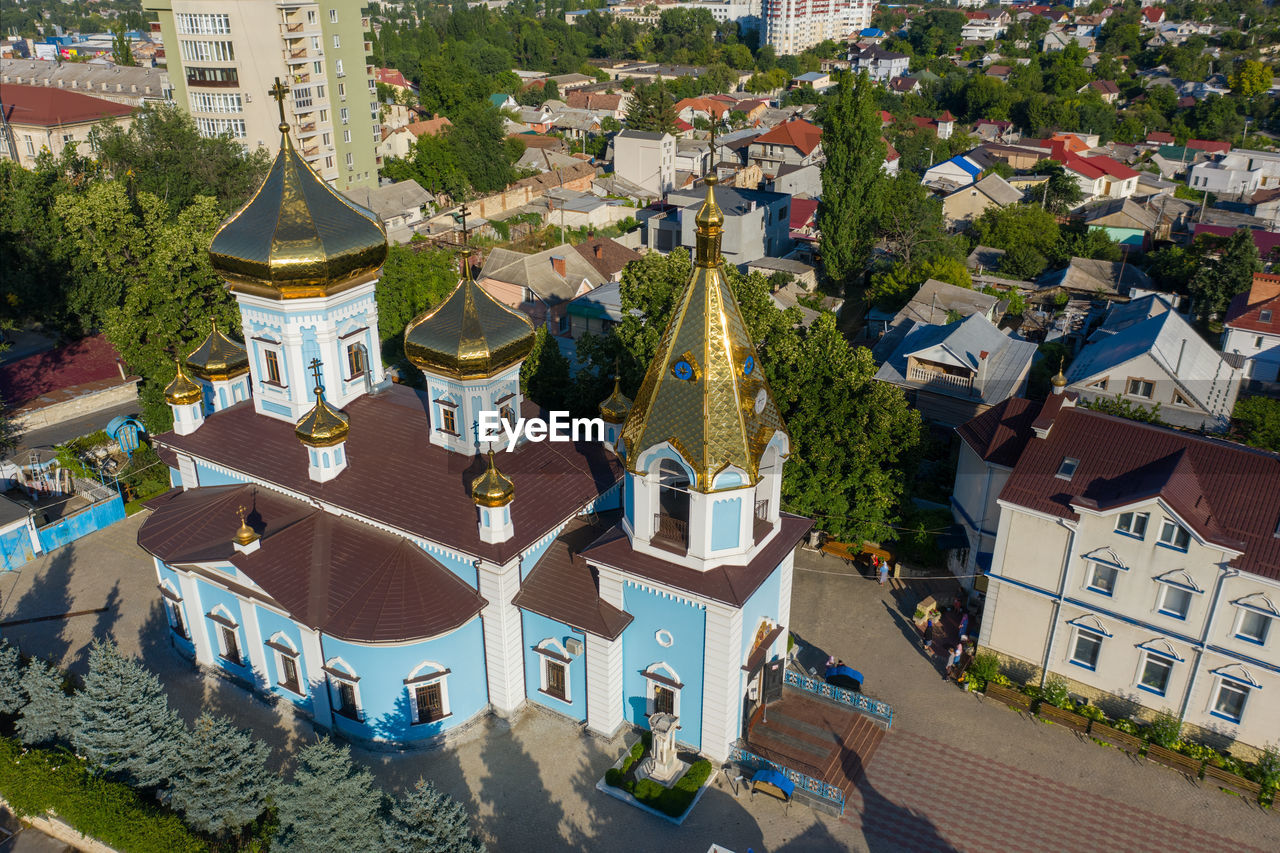 HIGH ANGLE VIEW OF RESIDENTIAL BUILDINGS