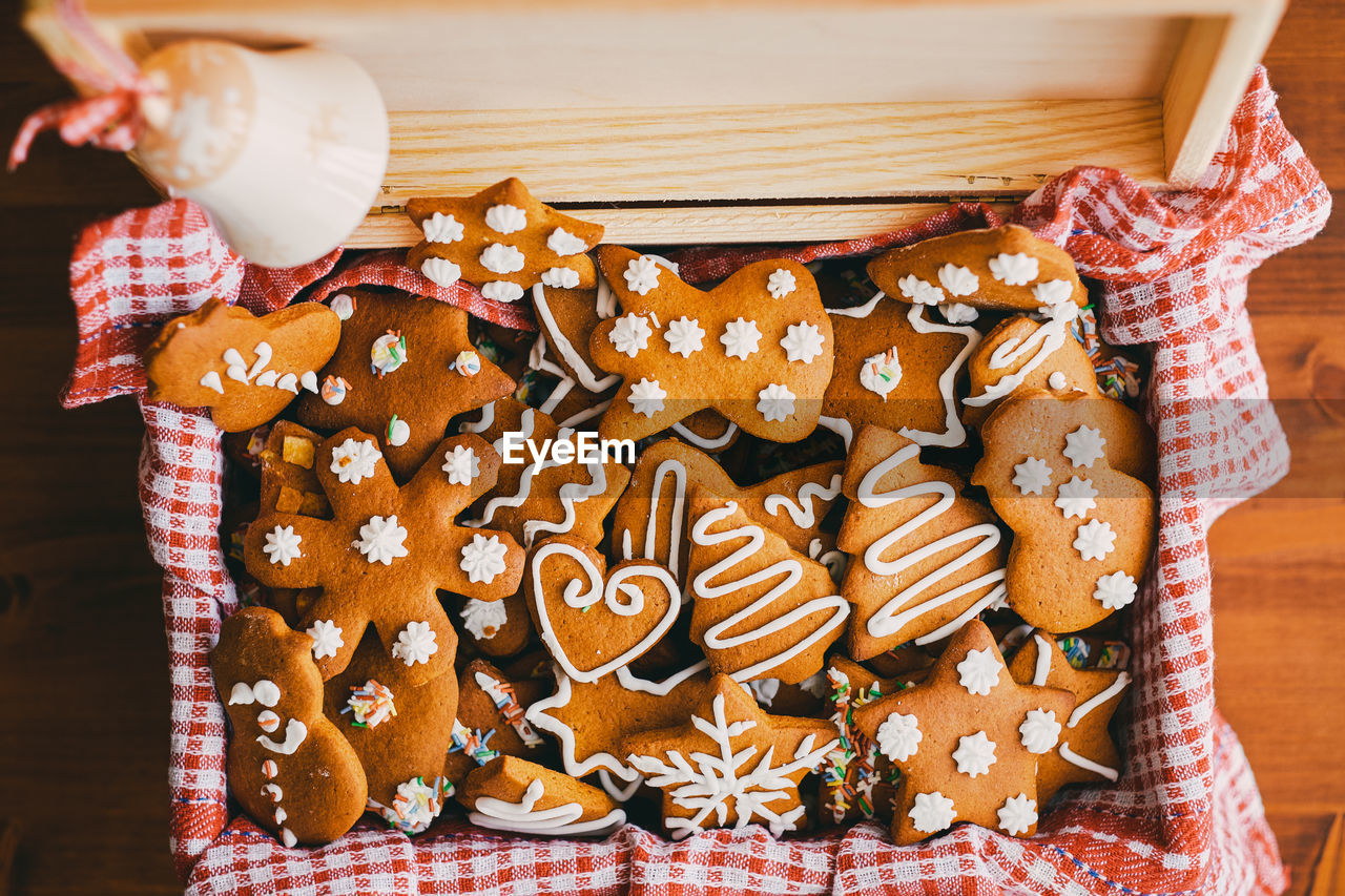 Close-up of gingerbread cookies in box