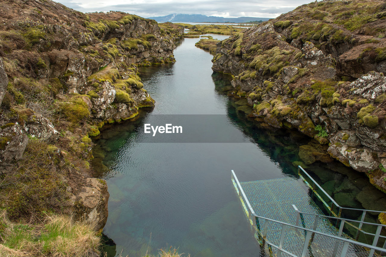 Silfra fissure between american and eurasian tectonic plates in thingvellir national park, iceland