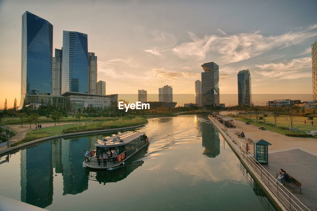 URBAN SKYLINE WITH WATERFRONT