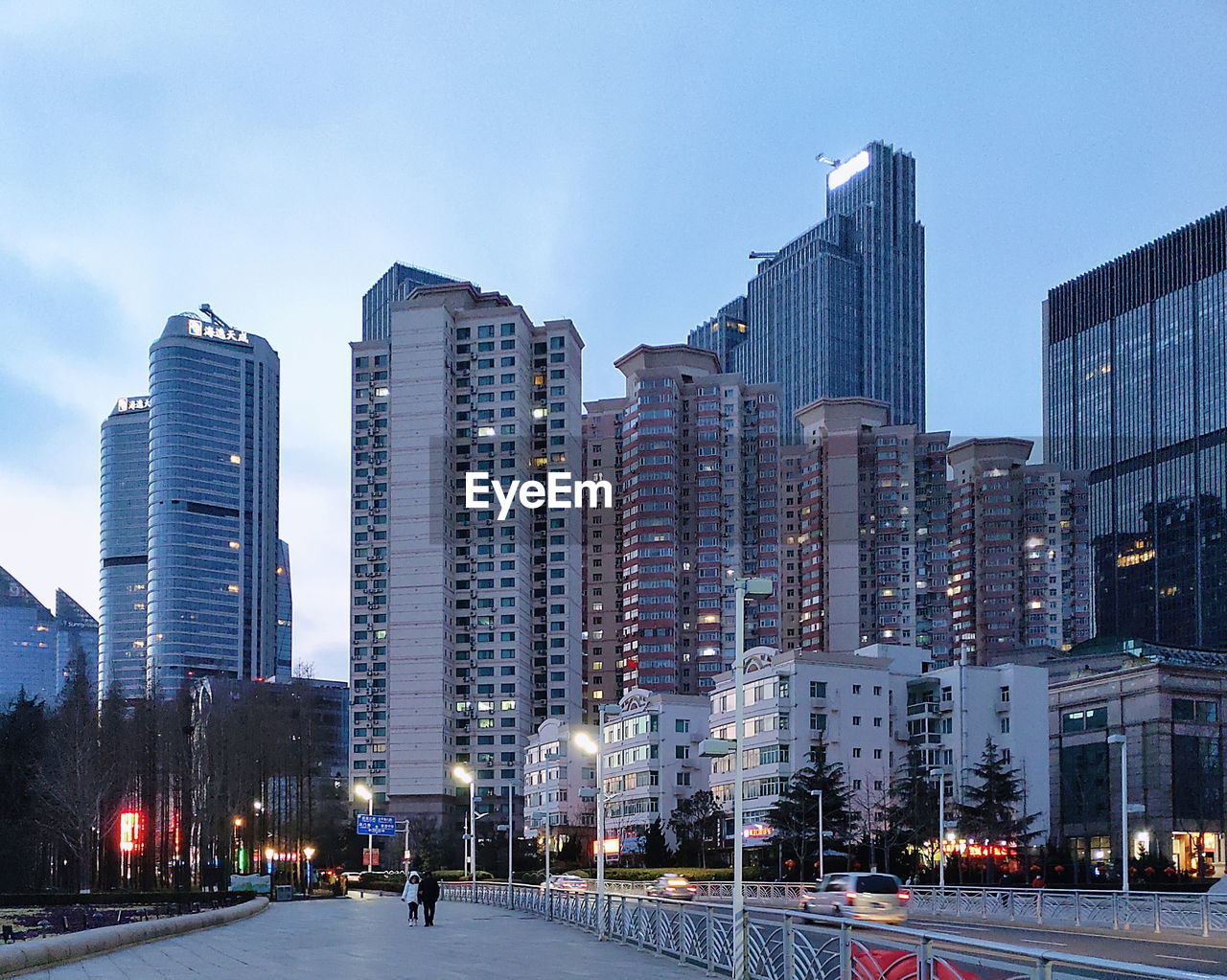 VIEW OF CITY BUILDINGS AGAINST SKY