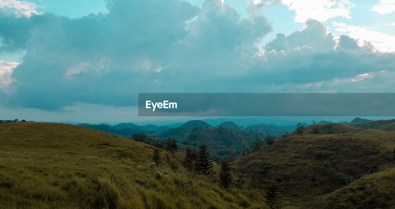 PANORAMIC VIEW OF LANDSCAPE AGAINST SKY