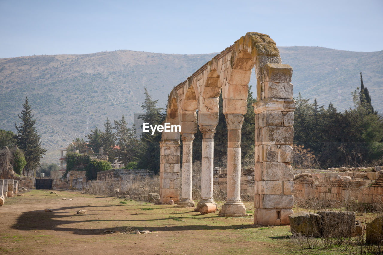 VIEW OF OLD RUINS