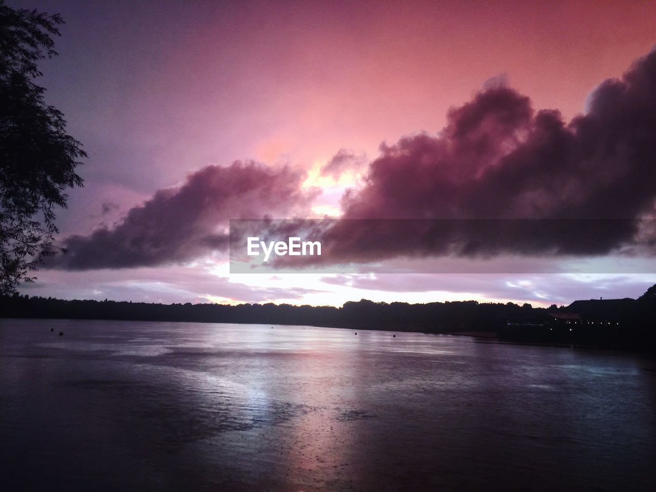 SCENIC VIEW OF SILHOUETTE LANDSCAPE AGAINST SKY DURING SUNSET