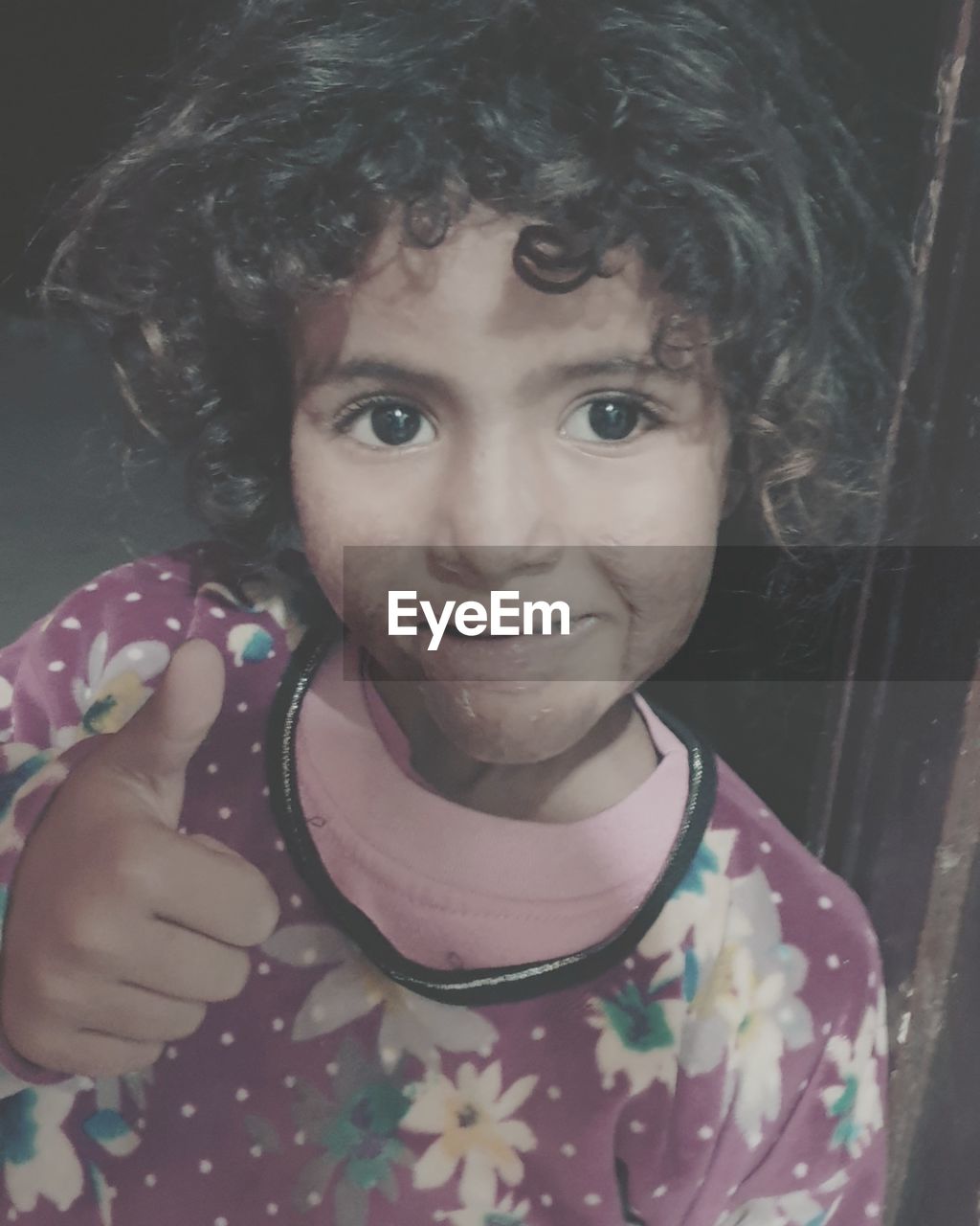 CLOSE-UP PORTRAIT OF CUTE GIRL WITH FACE