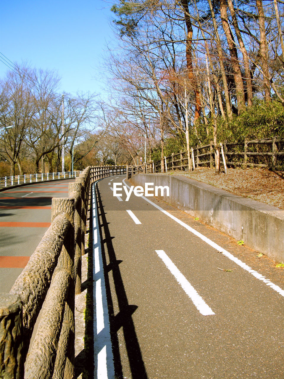 VIEW OF EMPTY ROAD