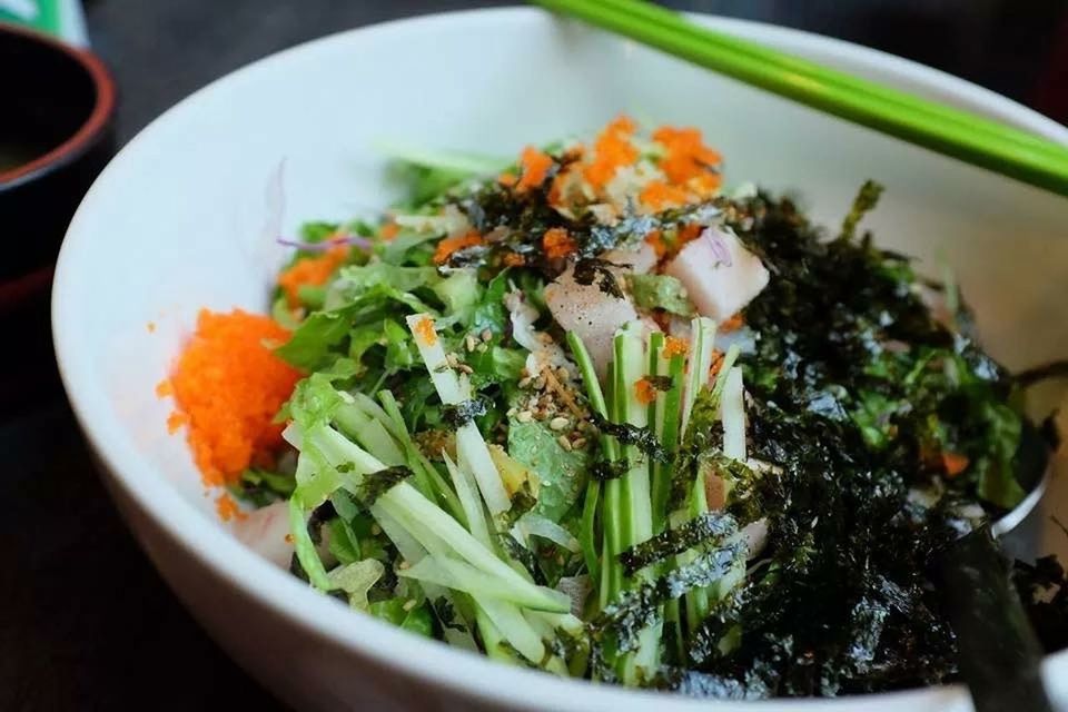 CLOSE-UP OF FOOD ON TABLE