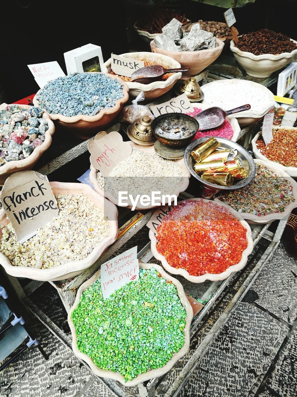 HIGH ANGLE VIEW OF VEGETABLES IN BOWL