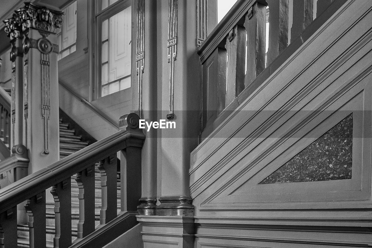 CLOSE-UP OF STAIRS IN OFFICE