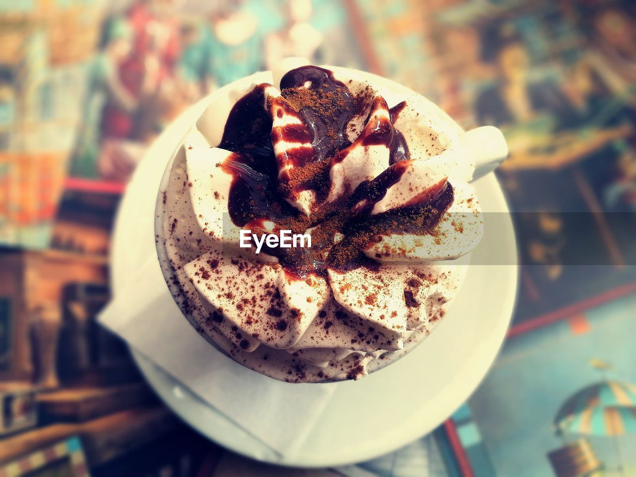 CLOSE-UP OF COFFEE WITH CHOCOLATE CAKE