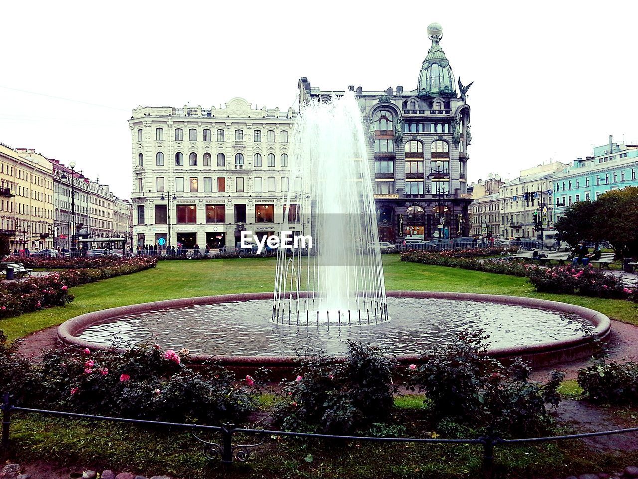 VIEW OF FOUNTAIN IN PARK