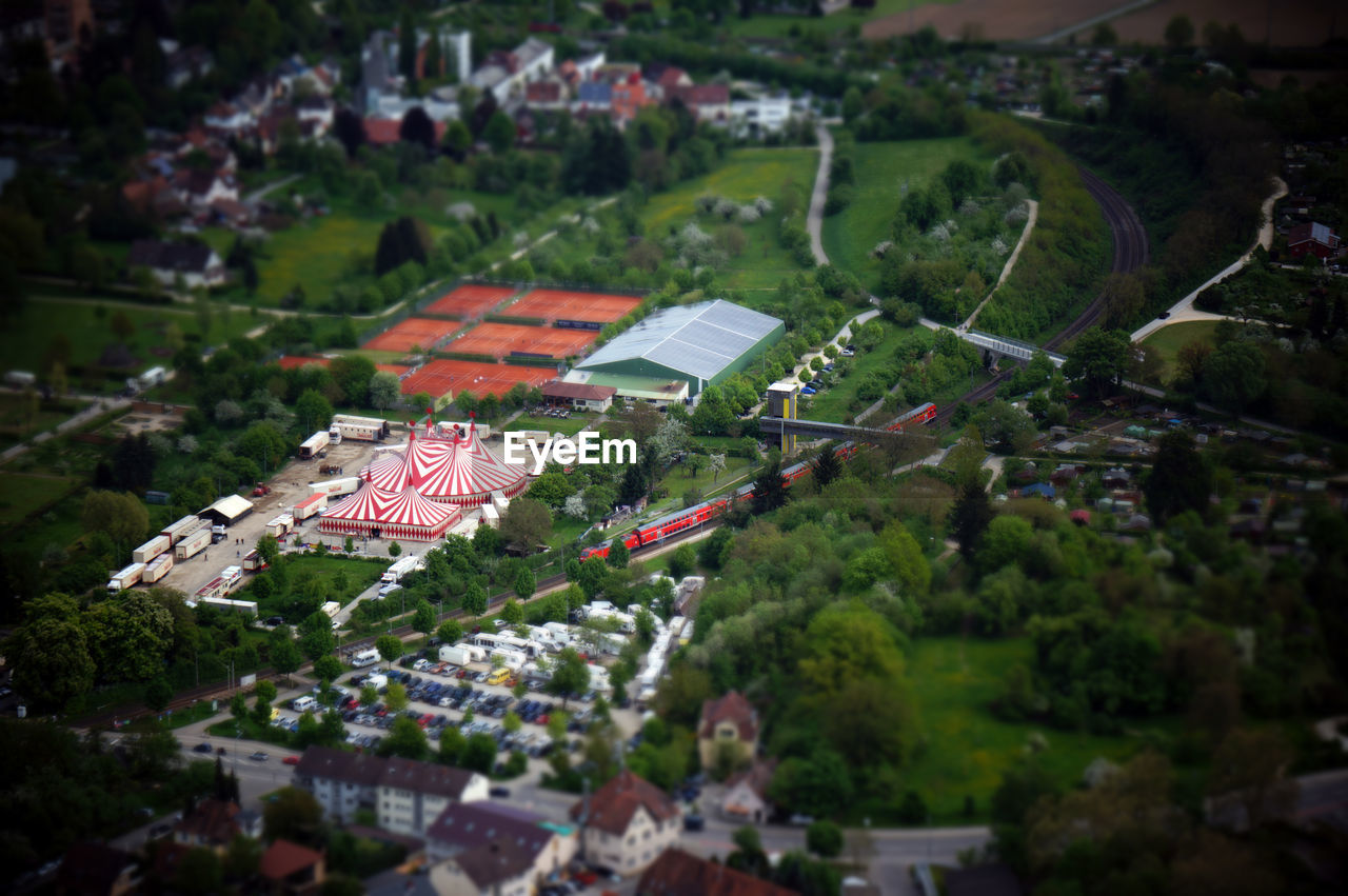 TILT-SHIFT IMAGE OF ROOF