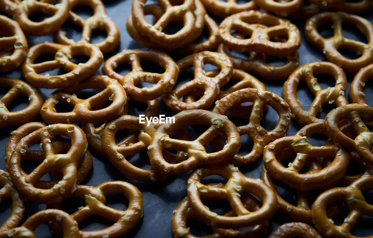 FULL FRAME SHOT OF ROASTED COFFEE