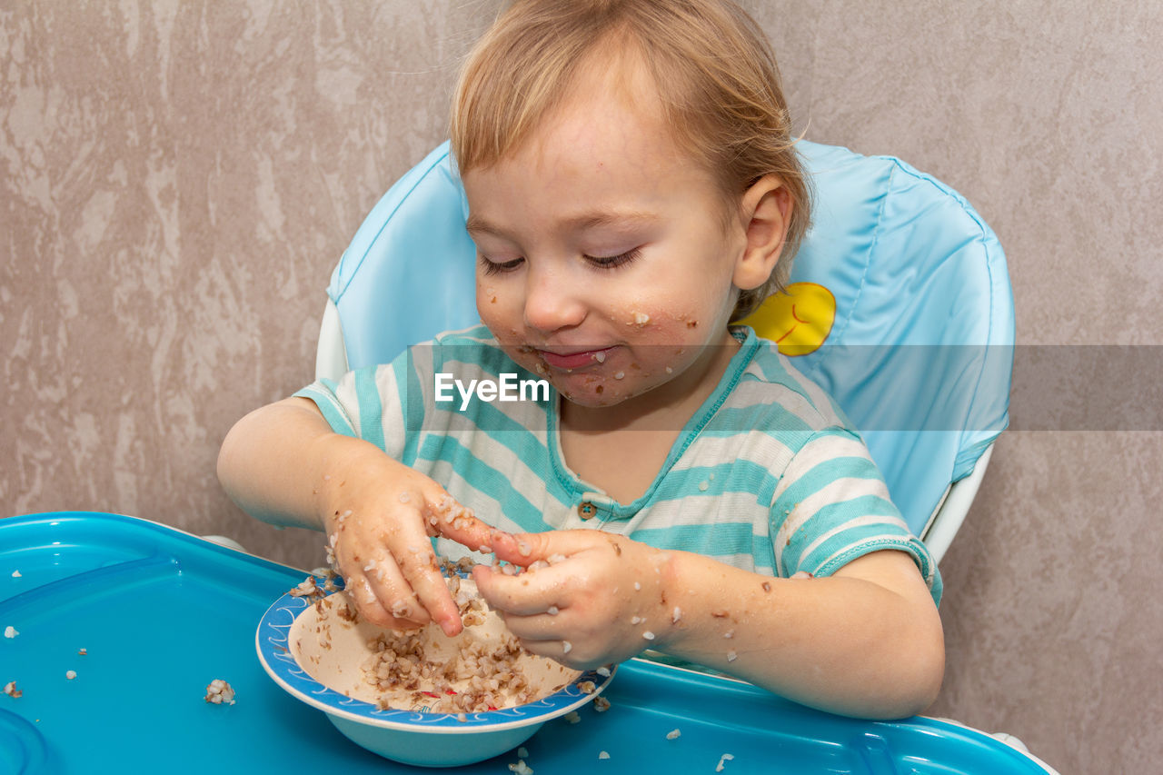 CUTE GIRL EATING ICE CREAM