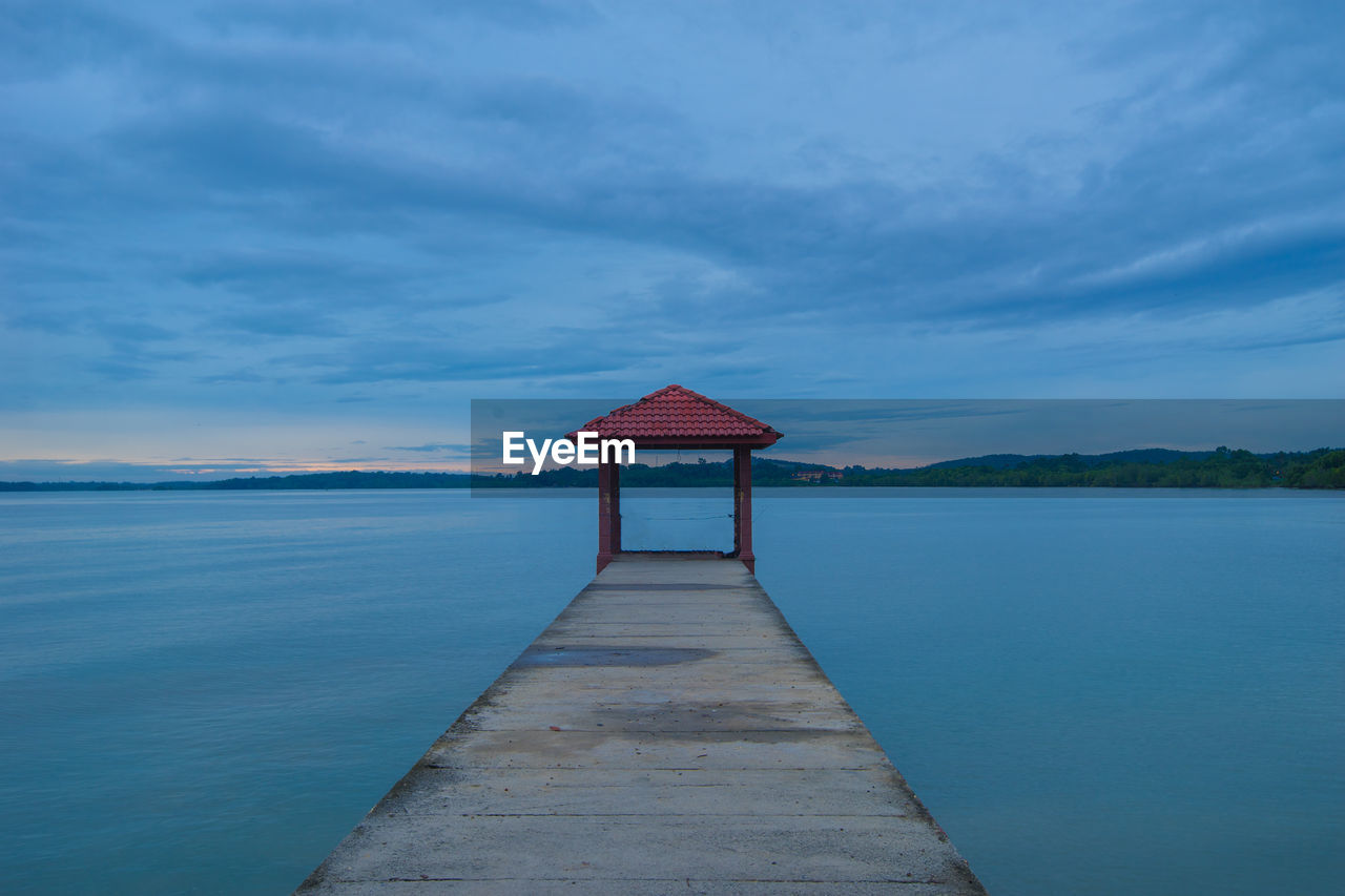 PIER ON LAKE