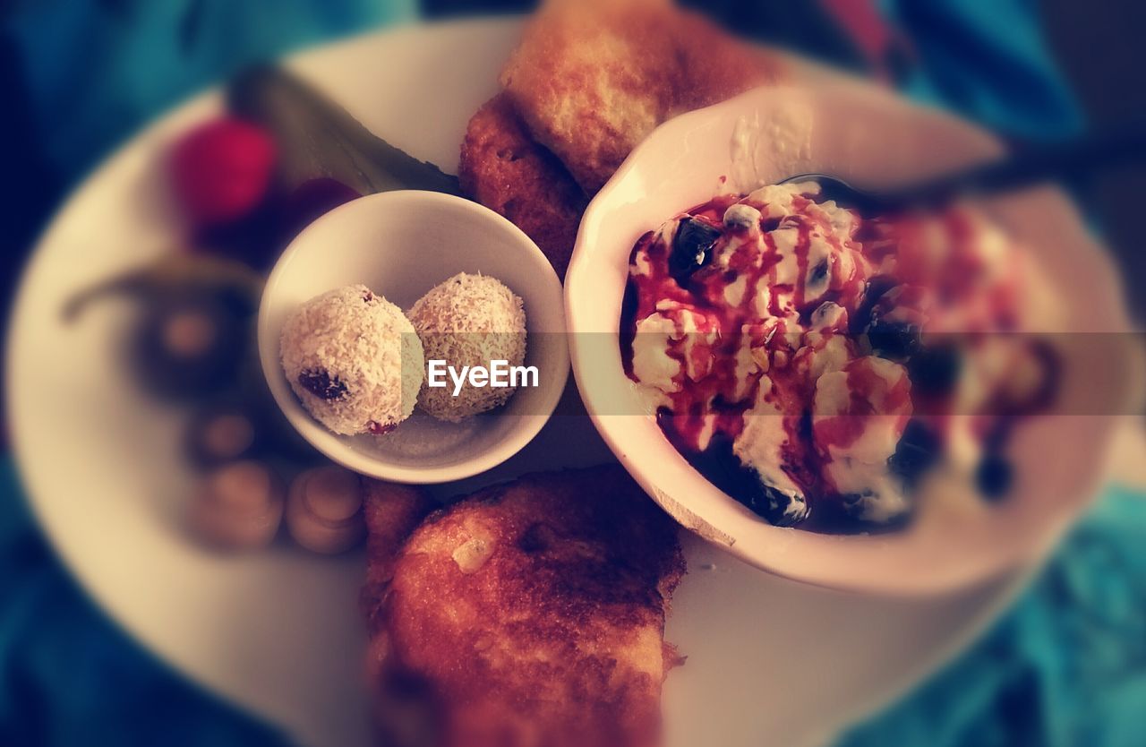 CLOSE-UP OF DESSERT SERVED IN PLATE