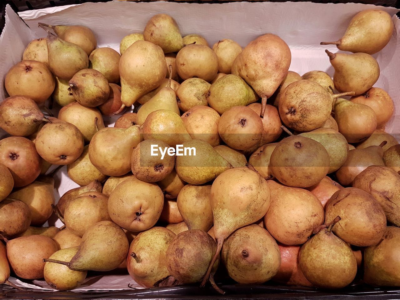 FULL FRAME SHOT OF FRUITS FOR SALE