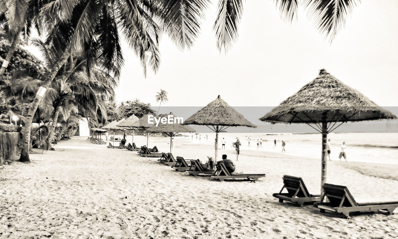 PANORAMIC VIEW OF BEACH