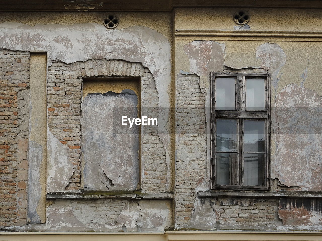 CLOSED DOOR OF BUILDING