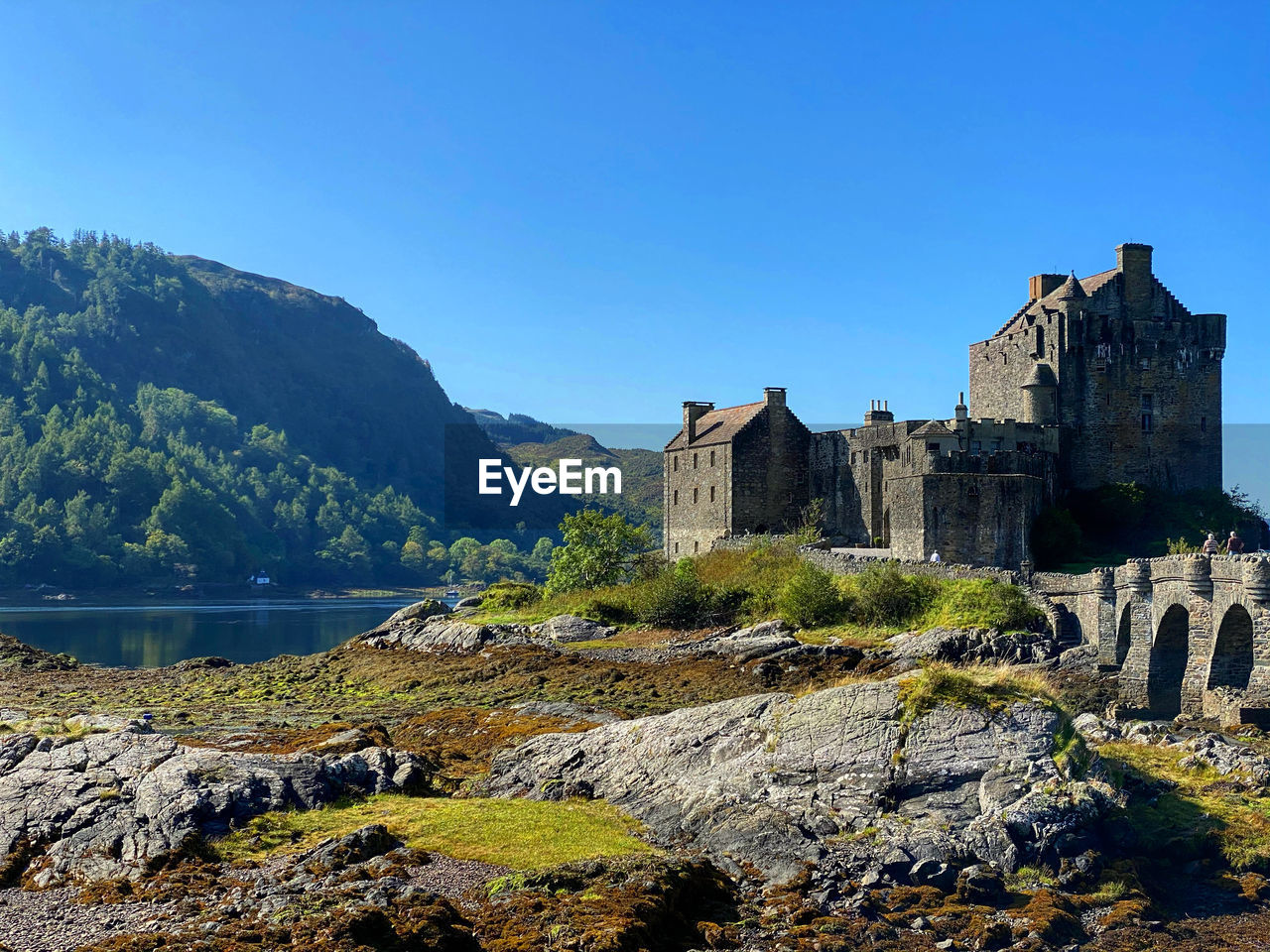 Eileen donan castle on the road to skye, scotland