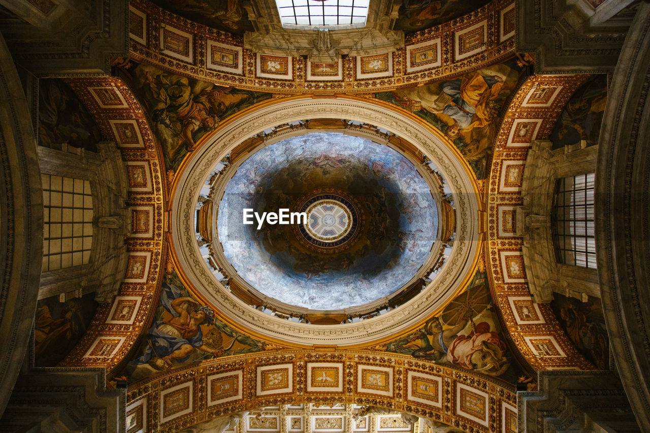 Low angle view of ceiling 