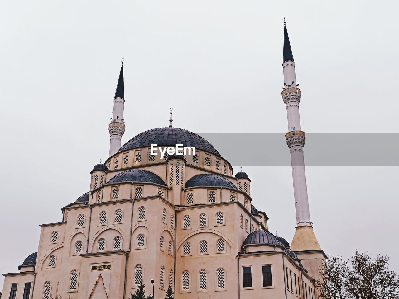 LOW ANGLE VIEW OF A BUILDING