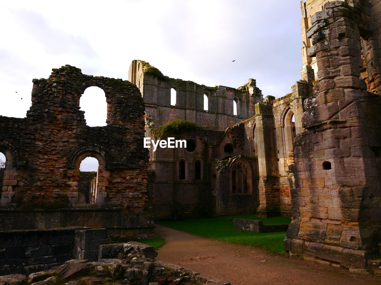 VIEW OF OLD RUINS