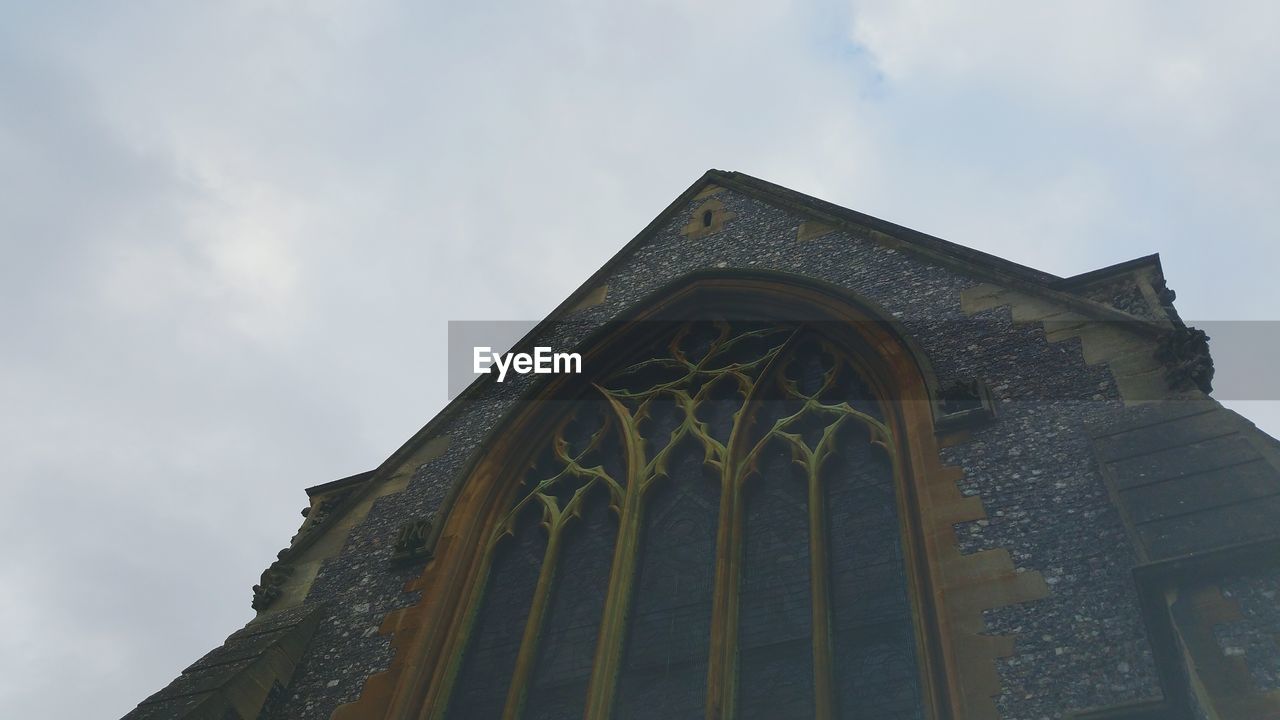 LOW ANGLE VIEW OF CHURCH AGAINST SKY