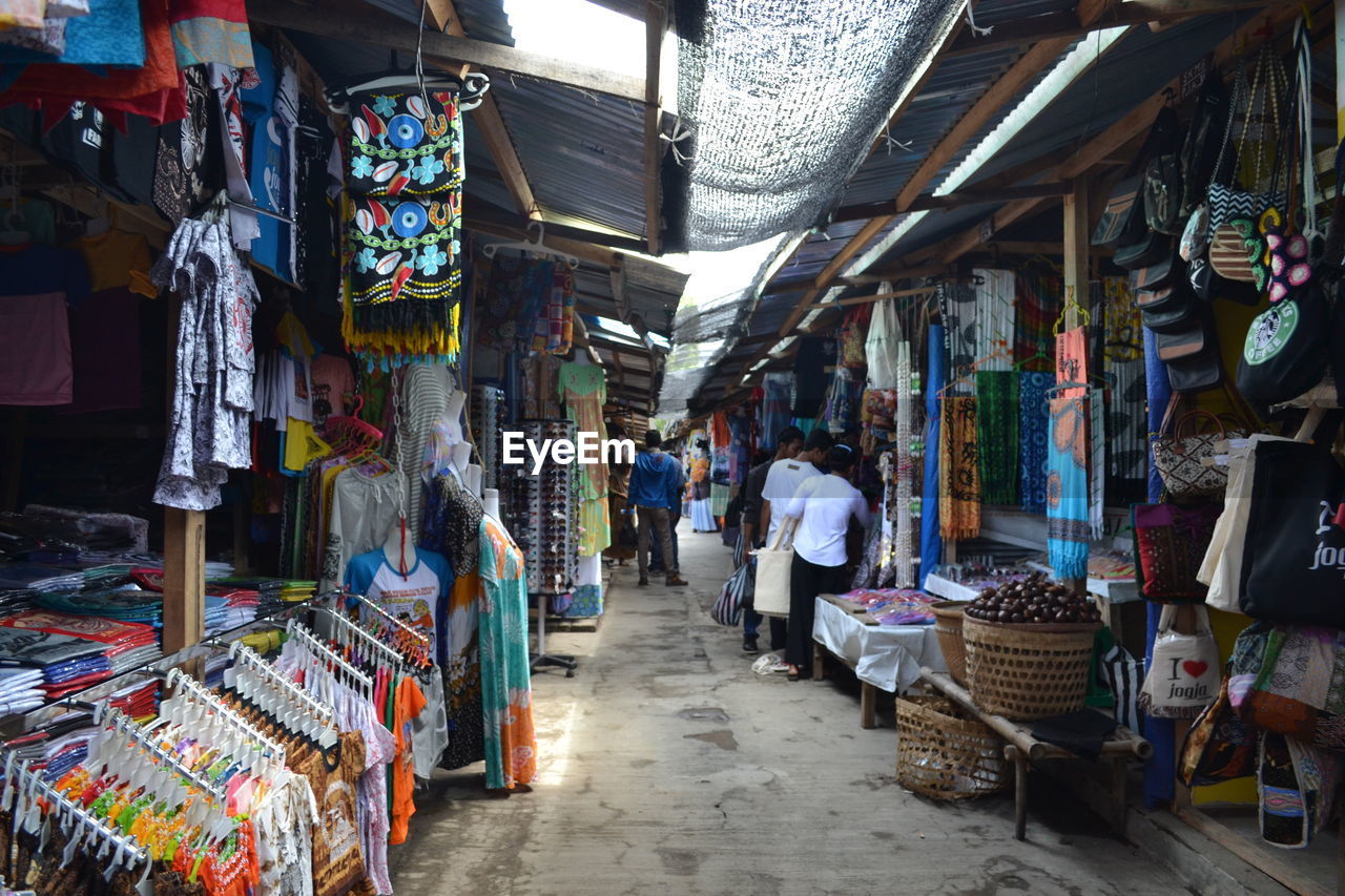 PANORAMIC VIEW OF MARKET FOR SALE