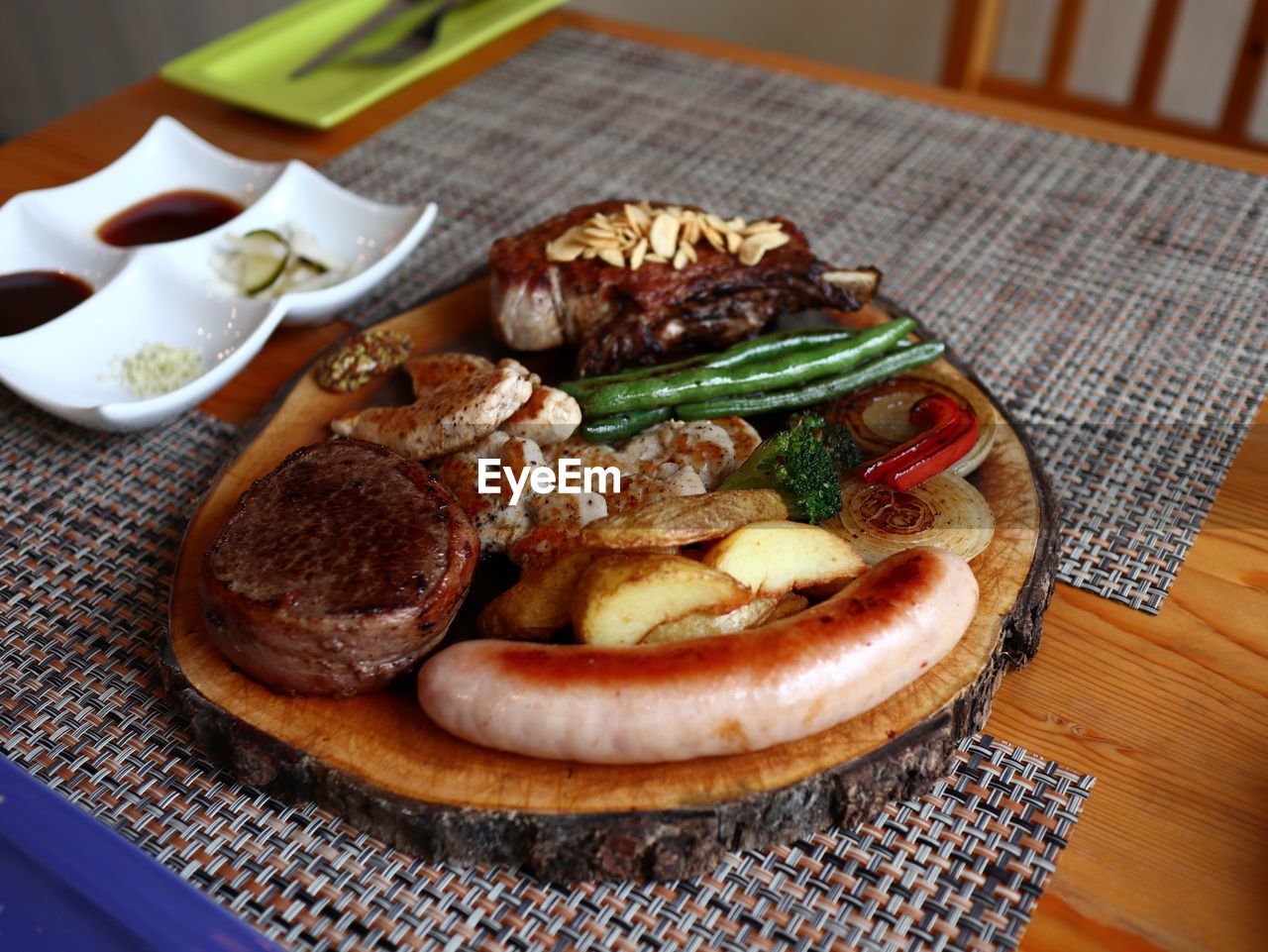 HIGH ANGLE VIEW OF MEAL SERVED IN PLATE