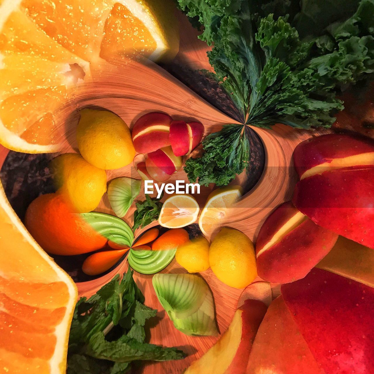 FULL FRAME SHOT OF VEGETABLES