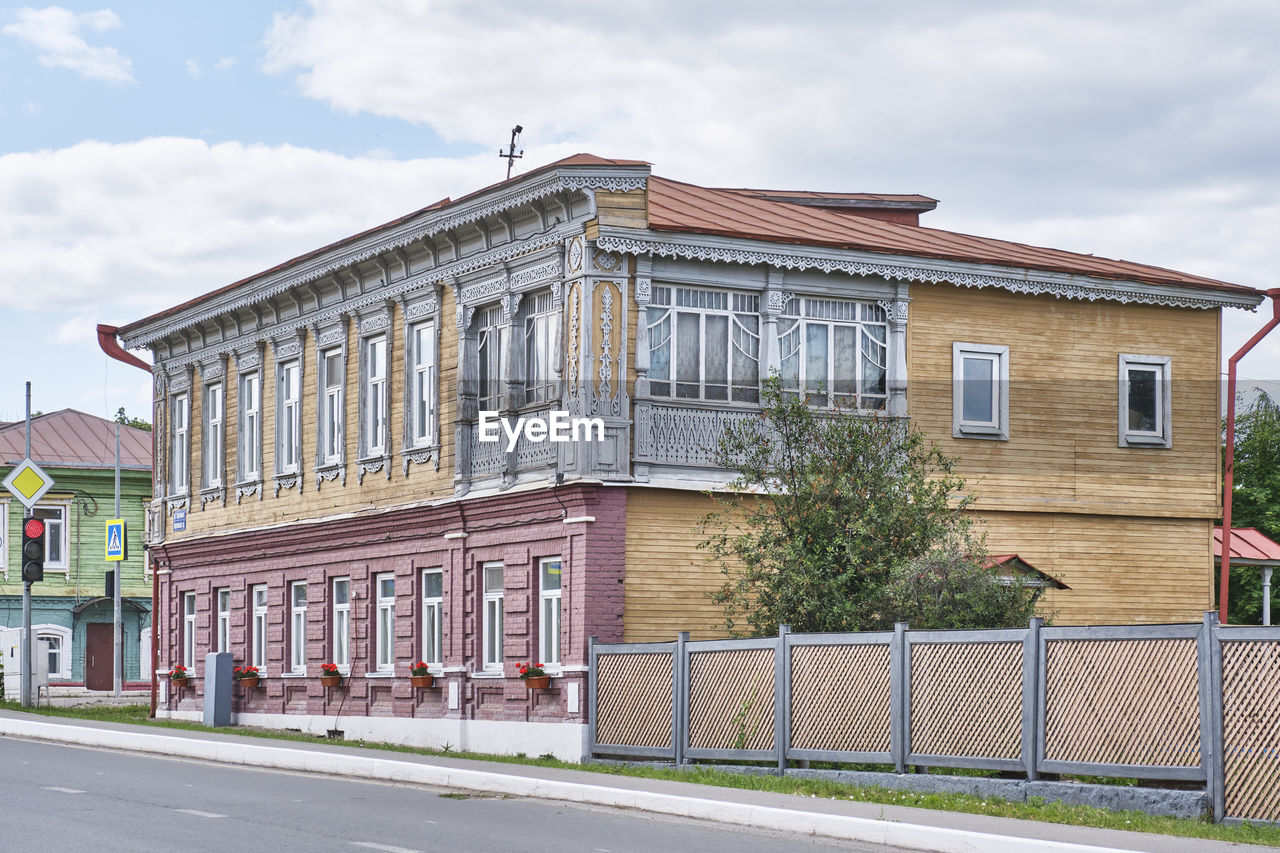 Residential merchant courtyard, yelabuga, russia