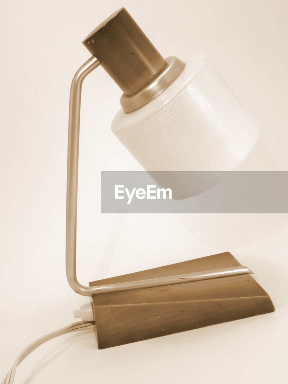 lighting, lamp, light fixture, studio shot, no people, indoors, white background, container, cut out