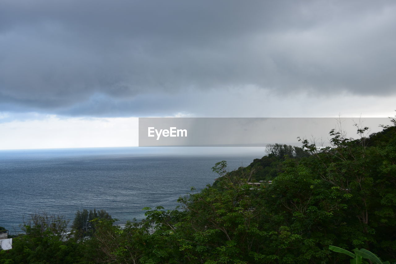 VIEW OF SEA AGAINST SKY