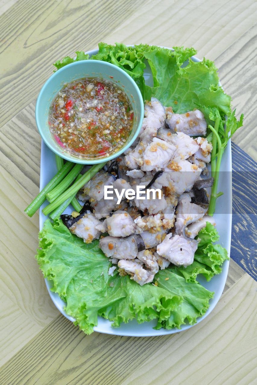 HIGH ANGLE VIEW OF MEAL SERVED IN PLATE