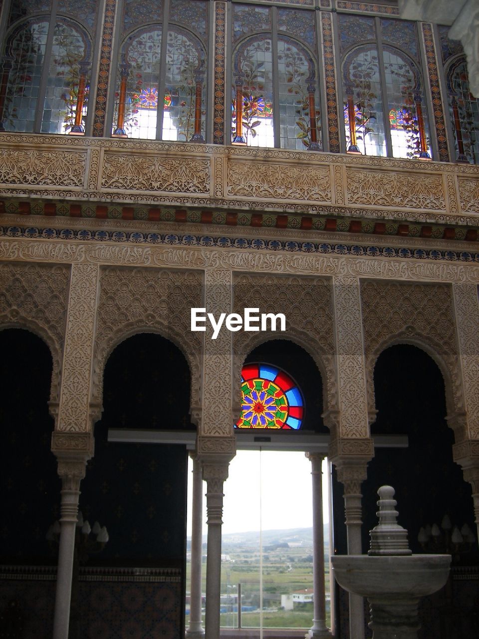 LOW ANGLE VIEW OF MONUMENT