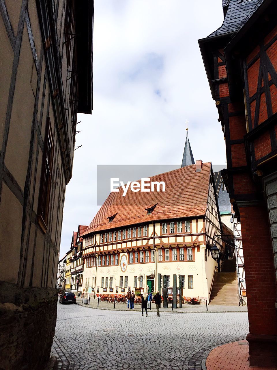 VIEW OF BUILDINGS AGAINST SKY