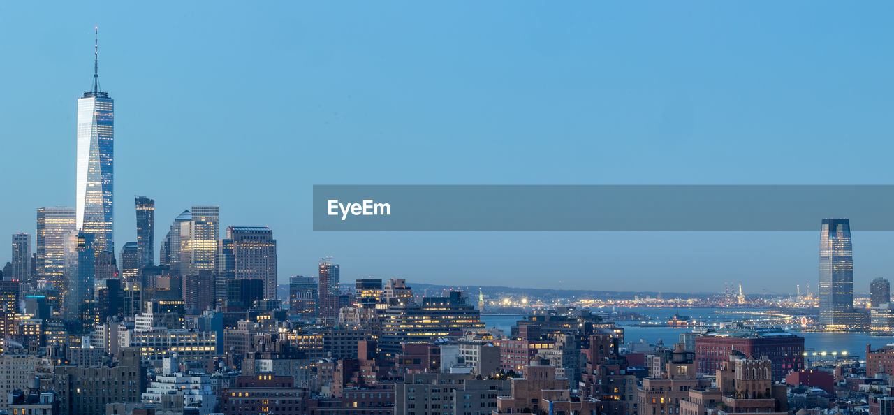 Lower manhattan skyline at dusk