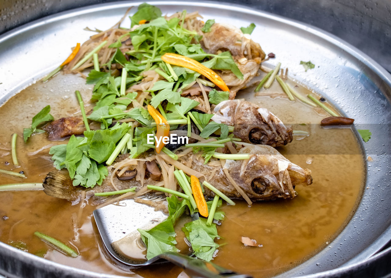 HIGH ANGLE VIEW OF MEAL SERVED ON TABLE