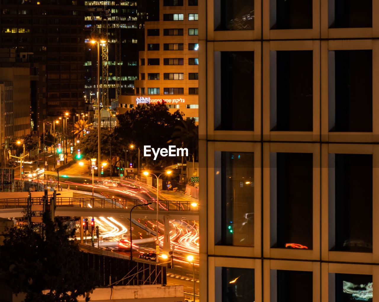 ILLUMINATED BUILDINGS IN CITY